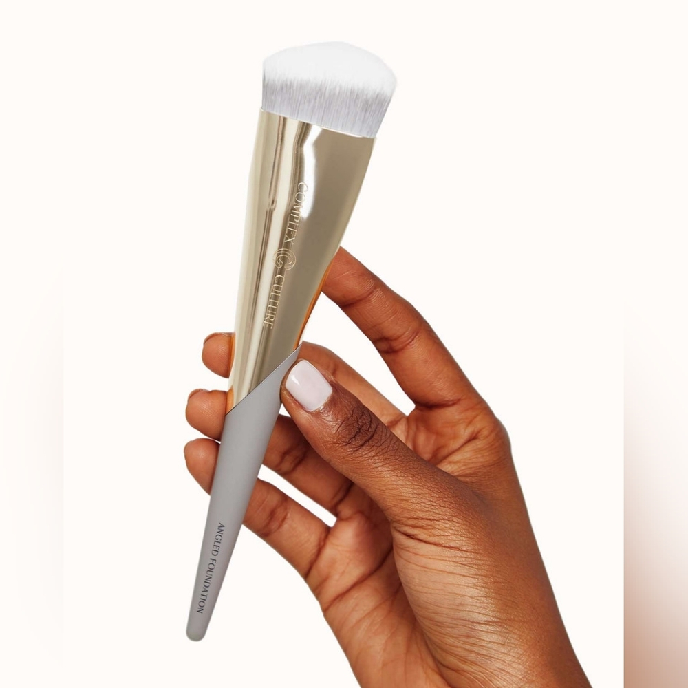 Angled Foundation Brush by Culture Complex Beauty